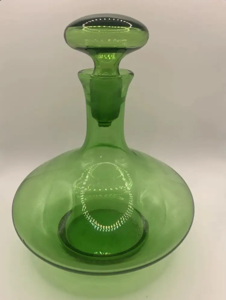 Vintage Italian Green Glass Decanter Set with Stopper & 4 Glasses – Made in Italy – Mid Century Barware