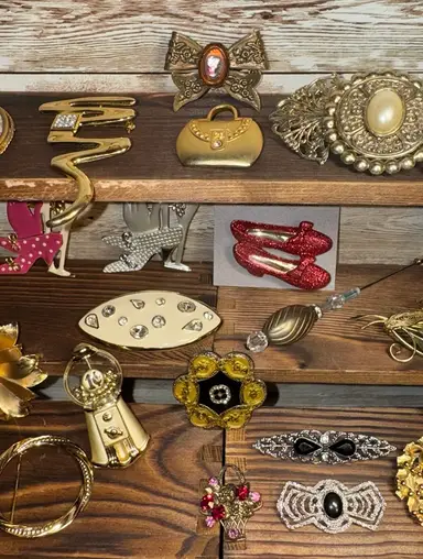Sunday Summer Vintage Brooch Pin Blowout! 
