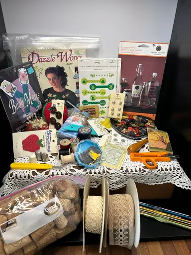 Variety Sewing/Craft Supplies!! 2-5$ Starts!!