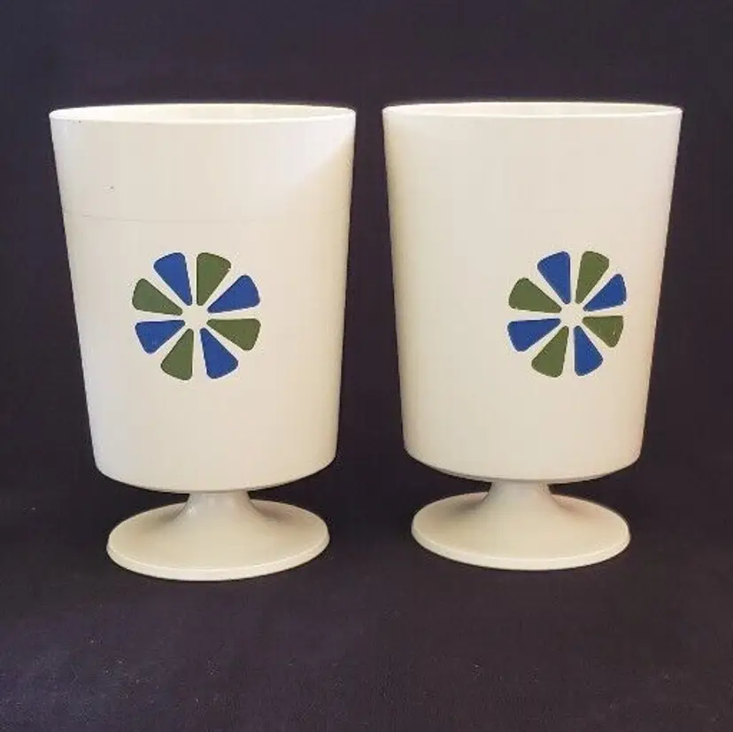 Footed Daisy Tumblers Designed By David Douglas 2 Cups MCM Accalac Vintage