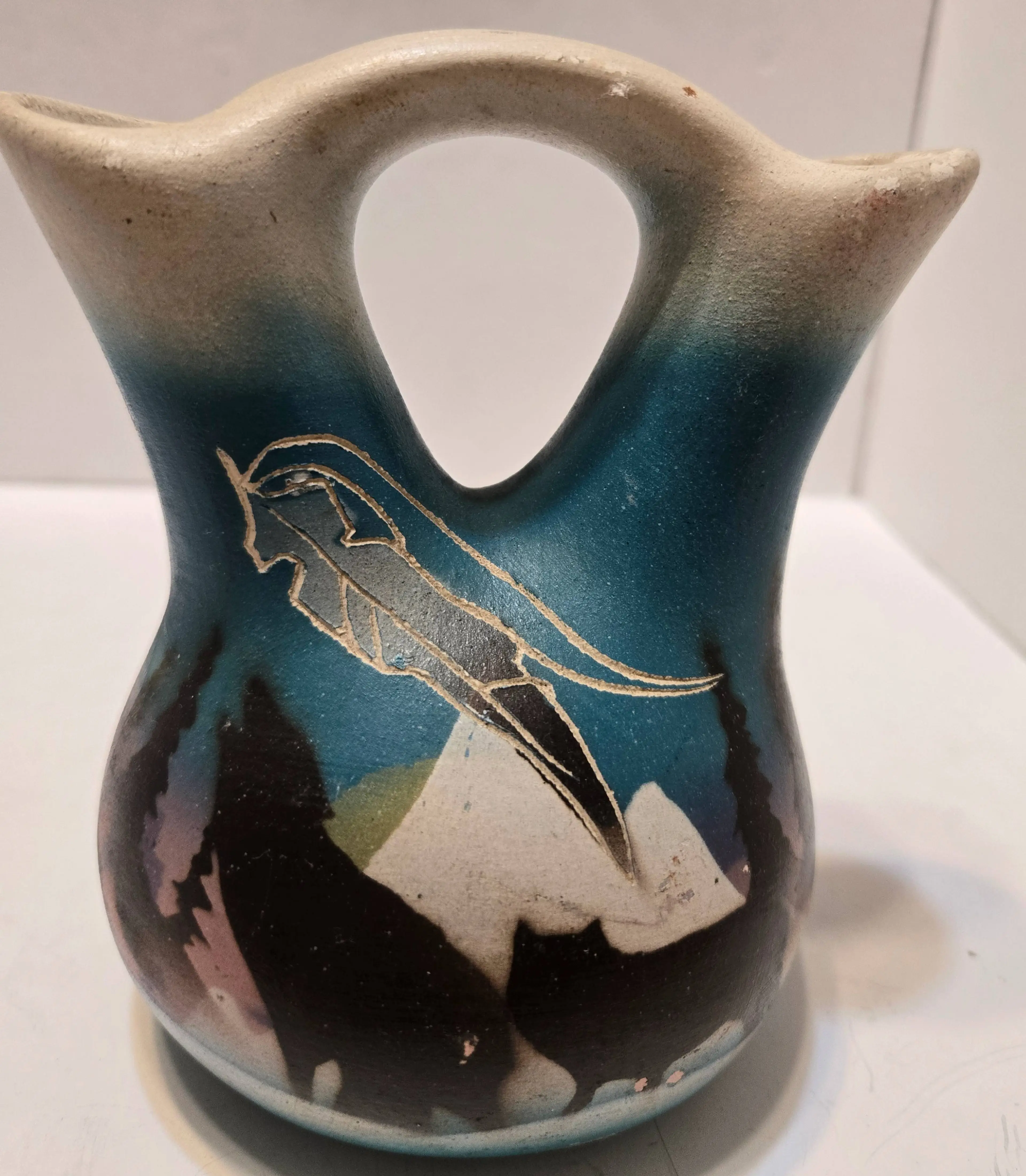 Image 2 of 8