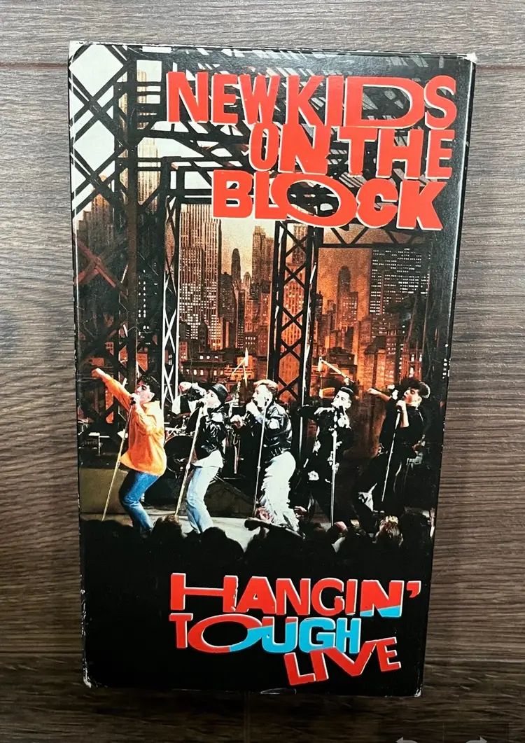 Vintage New Kids on the Block Hangin Tough Live VHS VCR tape 1989 80s boy band