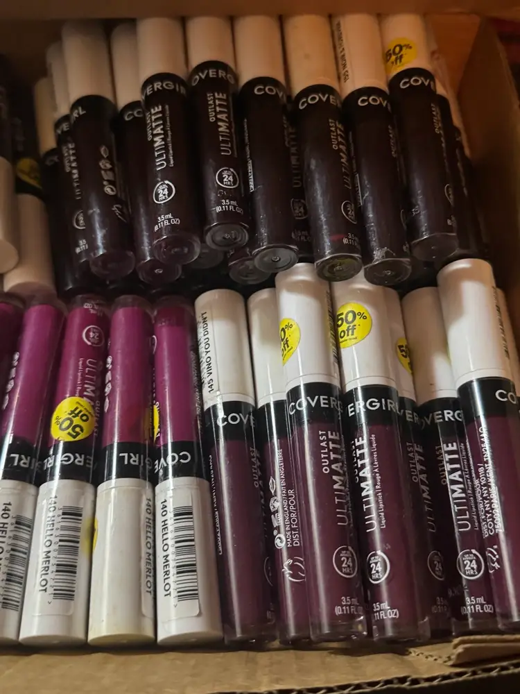 Covergirl Outlast Ultimatte Liquid Lipstick Wholesale Lot Over 100 New Overstock
