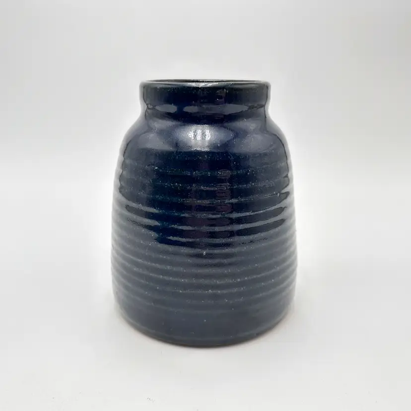 Blue Ribbed Pottery Ceramic Vase Signed Brad Winger 5.5"H 4.5"W B25