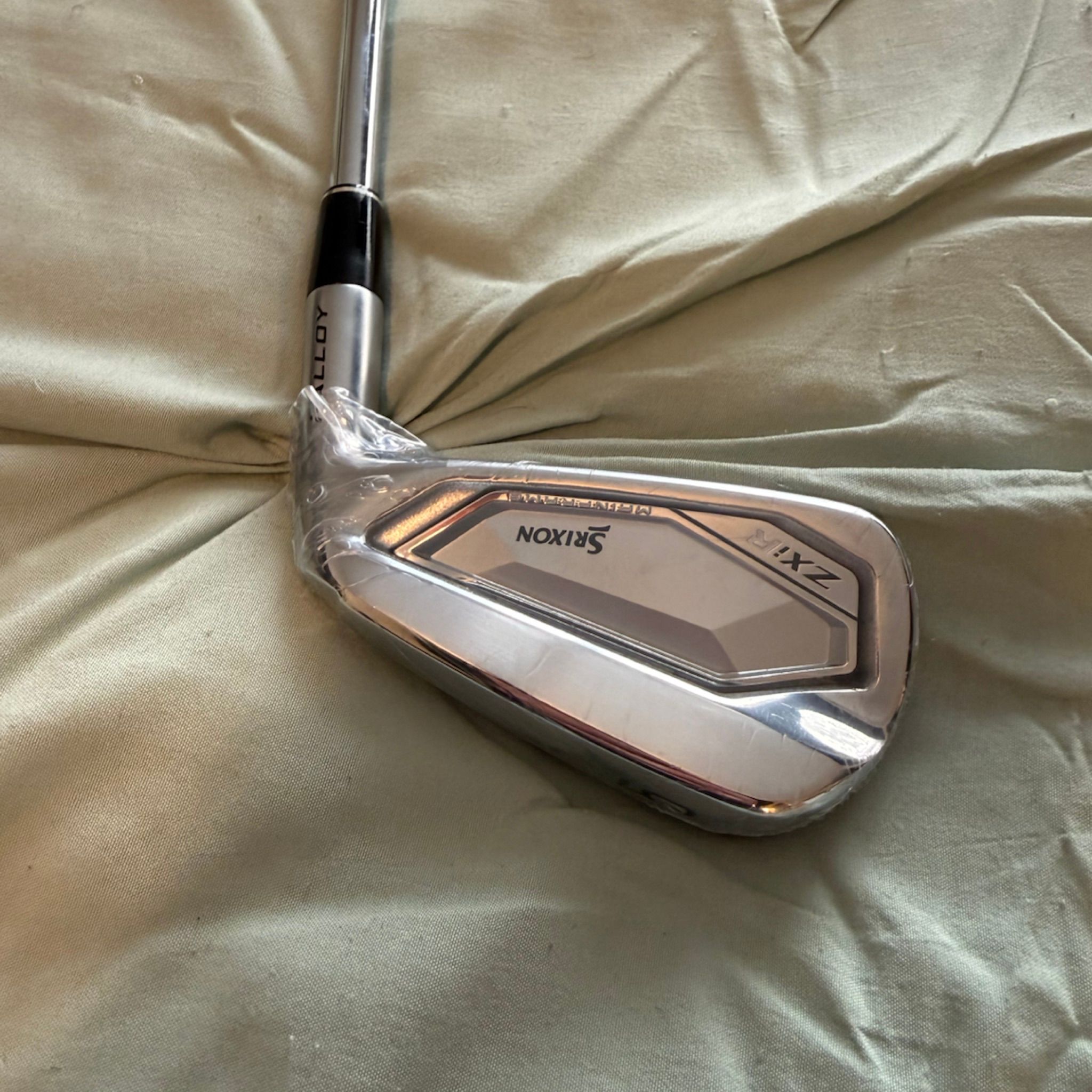 シロ 7271シロ Srixon ZXi7 Irons – DiscountDansGolf.com | Highlands Golf