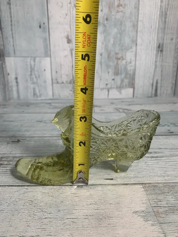 Boyd Glass Cat Head Shoe Citrine Color Stamped