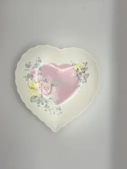 Mikasa Heart Trinket Dish 6”x6”