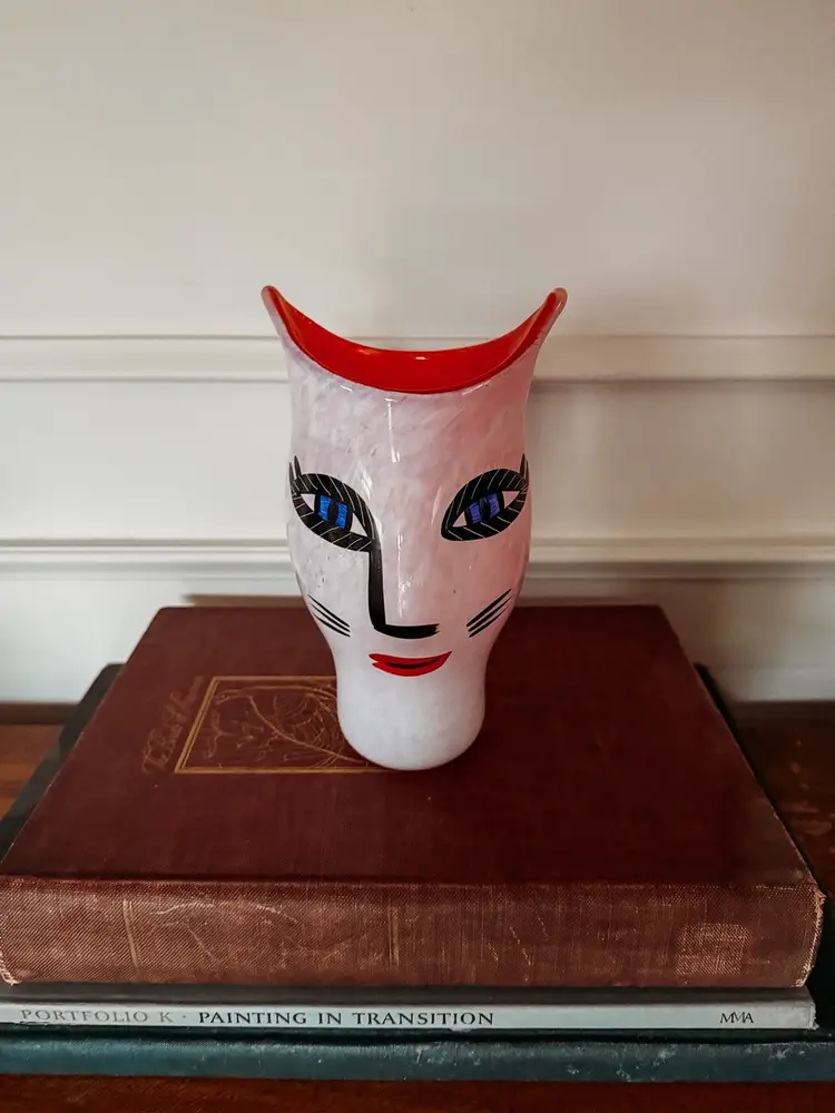 Kosta Boda Open Minds vase designed by Ulrica Hydman-Vallien