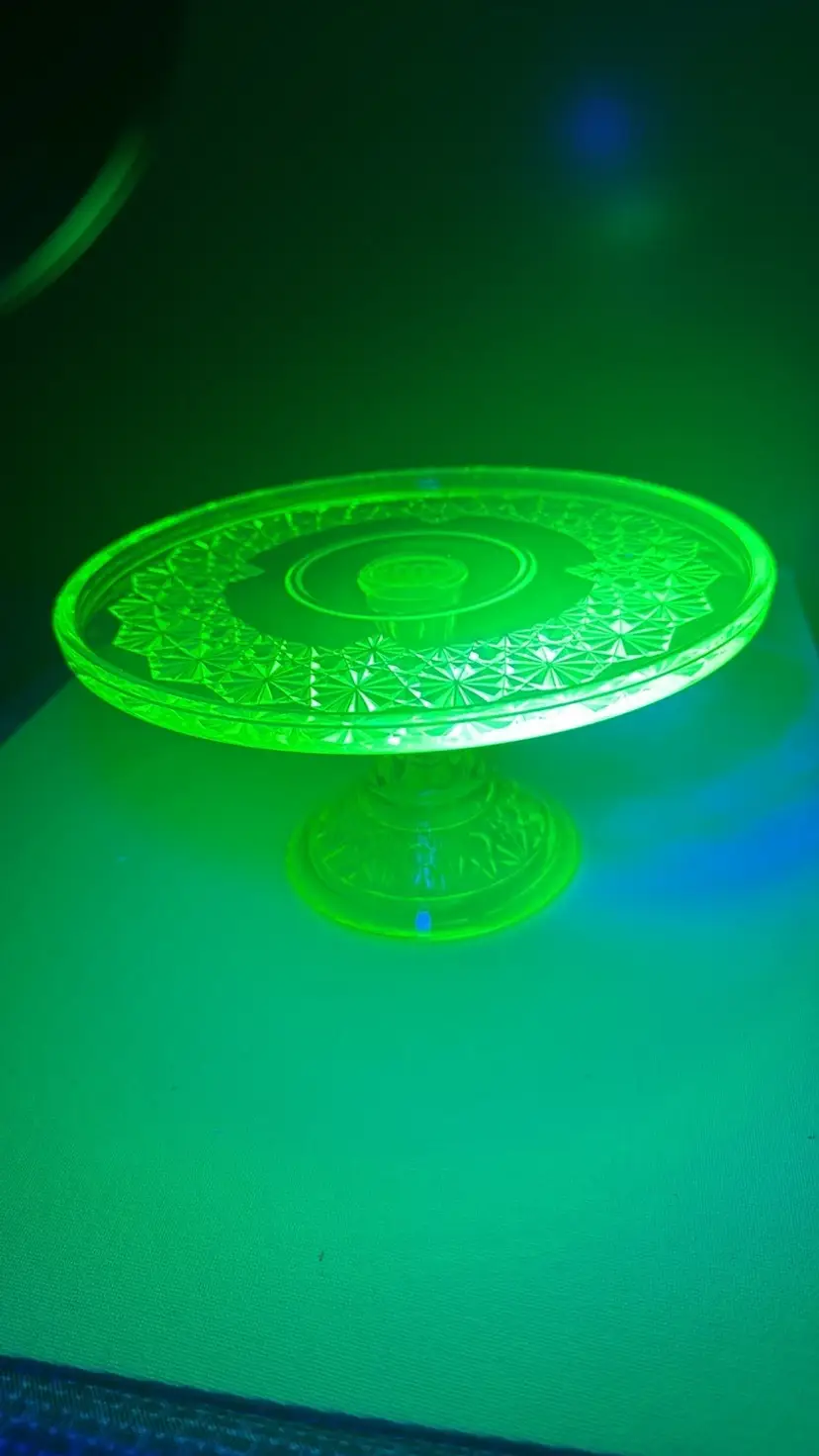 Mosser Uranium Glass Queens Pattern Cake Stand 9.5” diameter-daisy and button