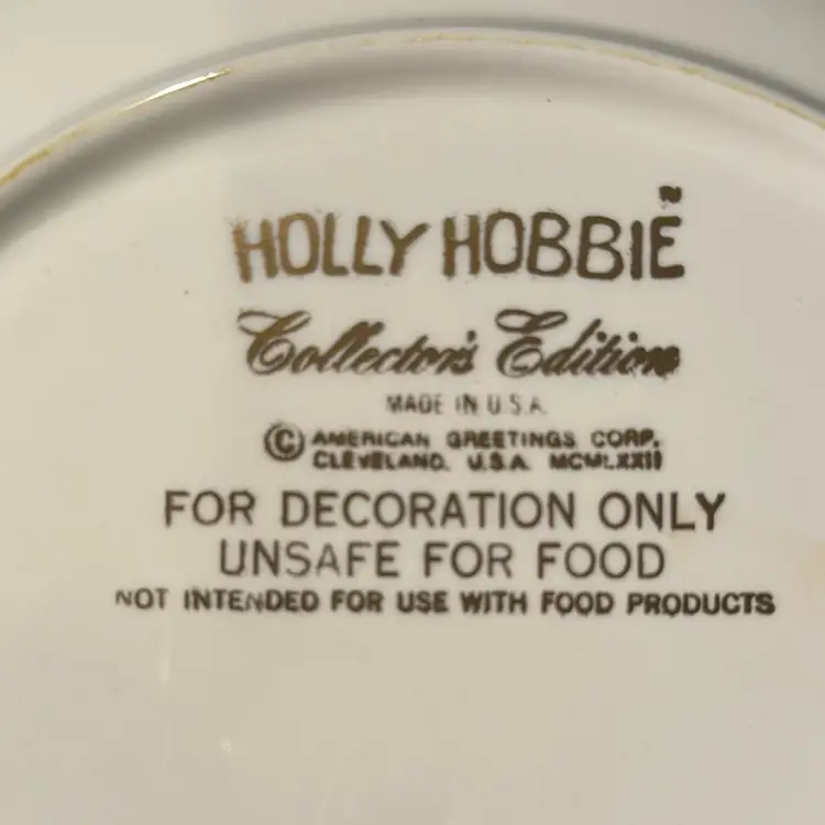 1972 Holly Hobbie Collectors Plate