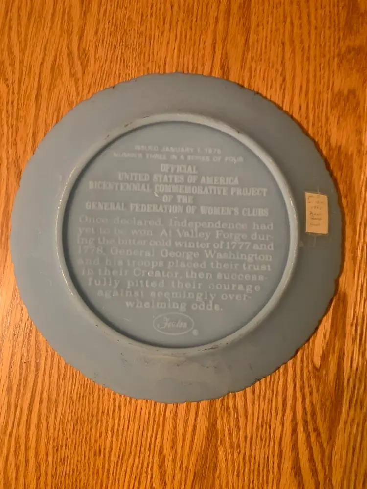 043 Fenton Satin Blue Bicentennial Plate