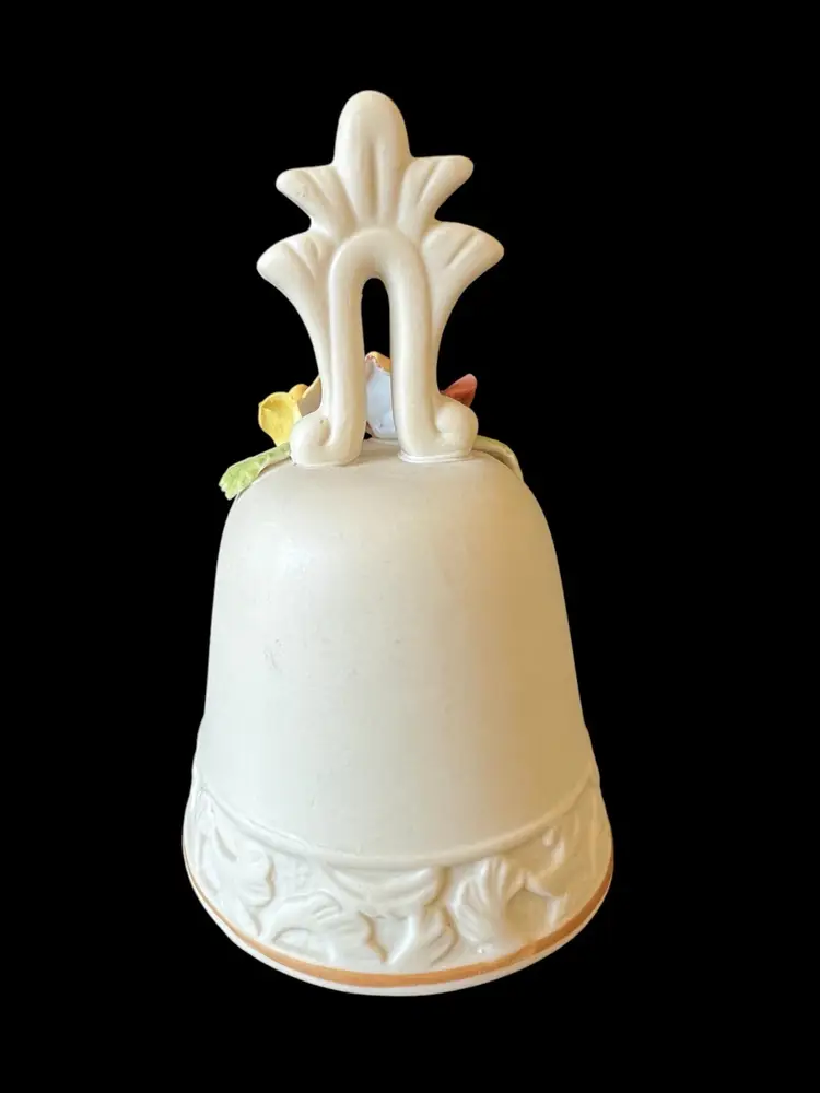 Vintage Arnart Capodimonte Ivory Bisque Porcelain Mission Bell Flowers 4.5"