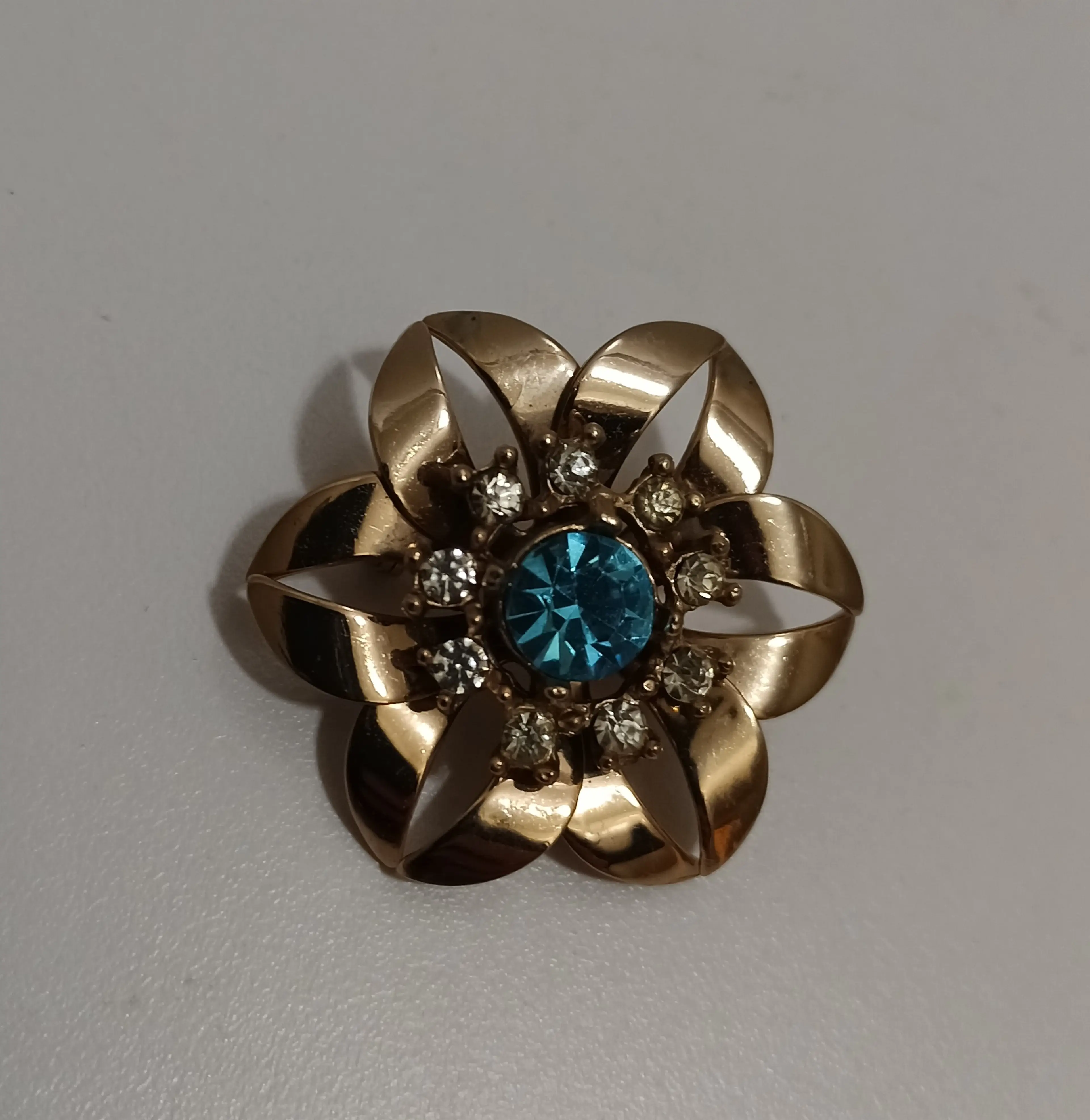 Image 3 of 5