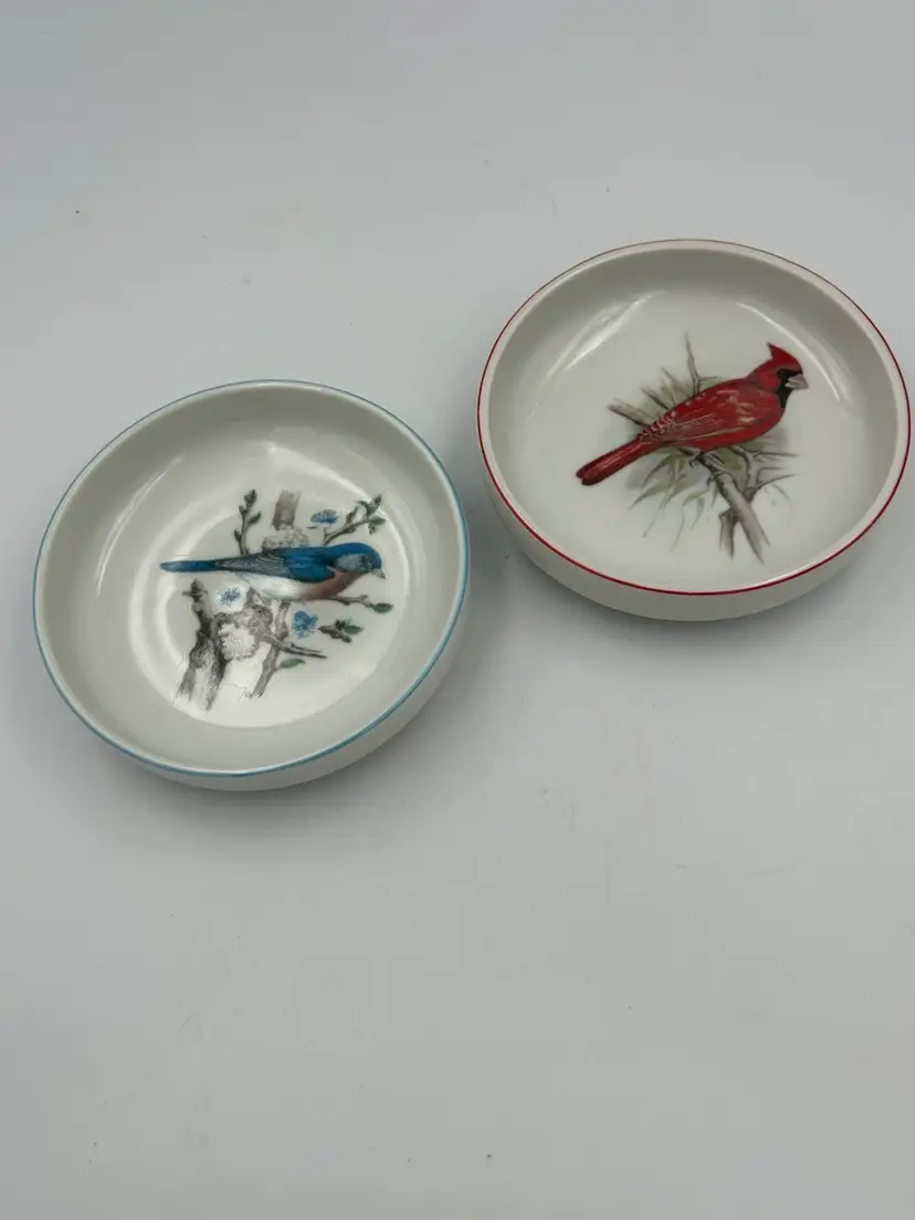 2 vintage Chadwick – Miller Inc. collector, decorative for dishes/bowls