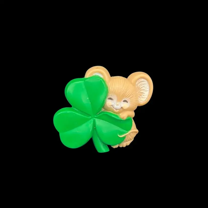 Hallmark Cards 1983 Mouse And Clover Vintage Brooch Green | 1.5”