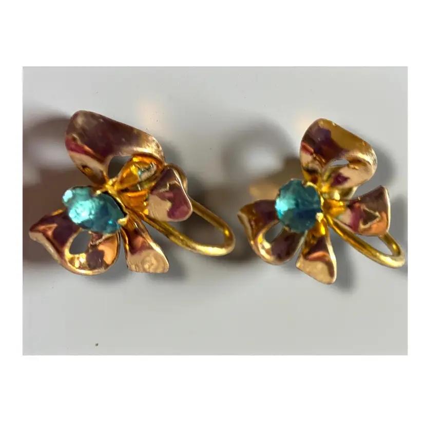 Van Dell 1/2012k GF Screw Back Bow Earrings