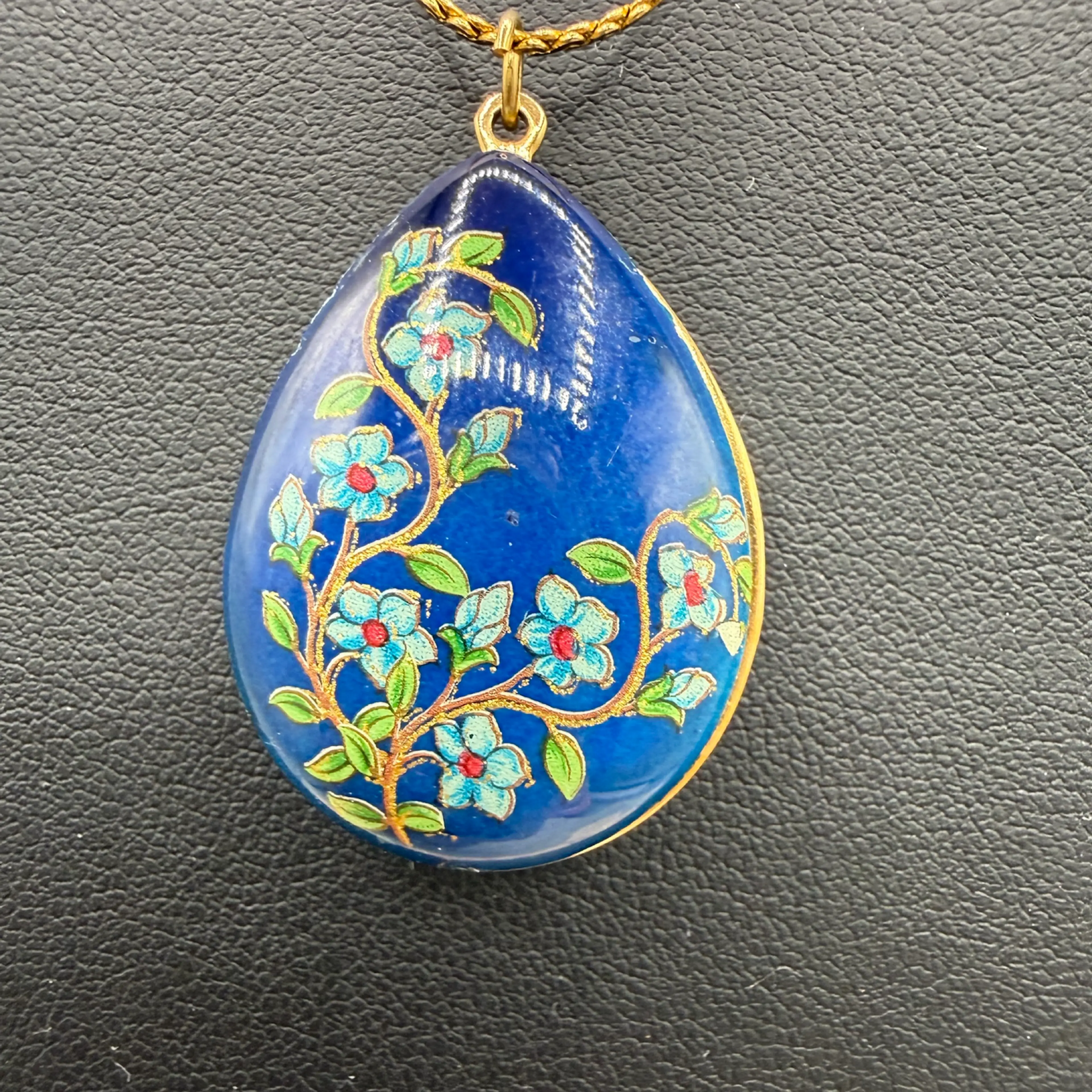 Image 2 of 5