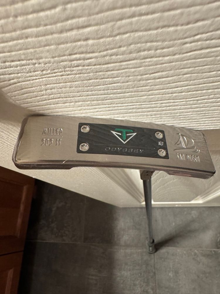 Odyssey Toulon Garage Design San Diego Putter - New In Plastic