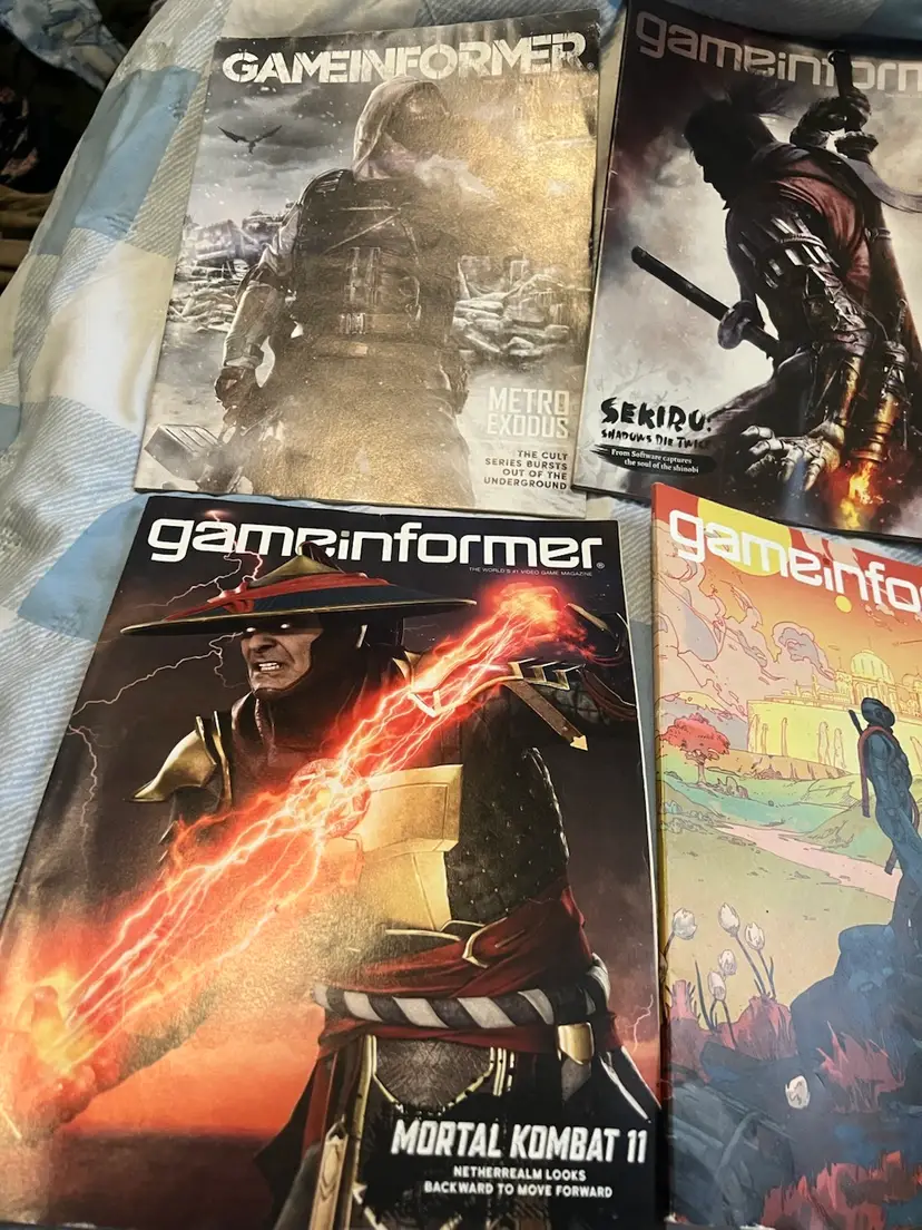 Lot Of Five Gamformer Guides