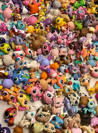 Littlest Pet Shop !!  