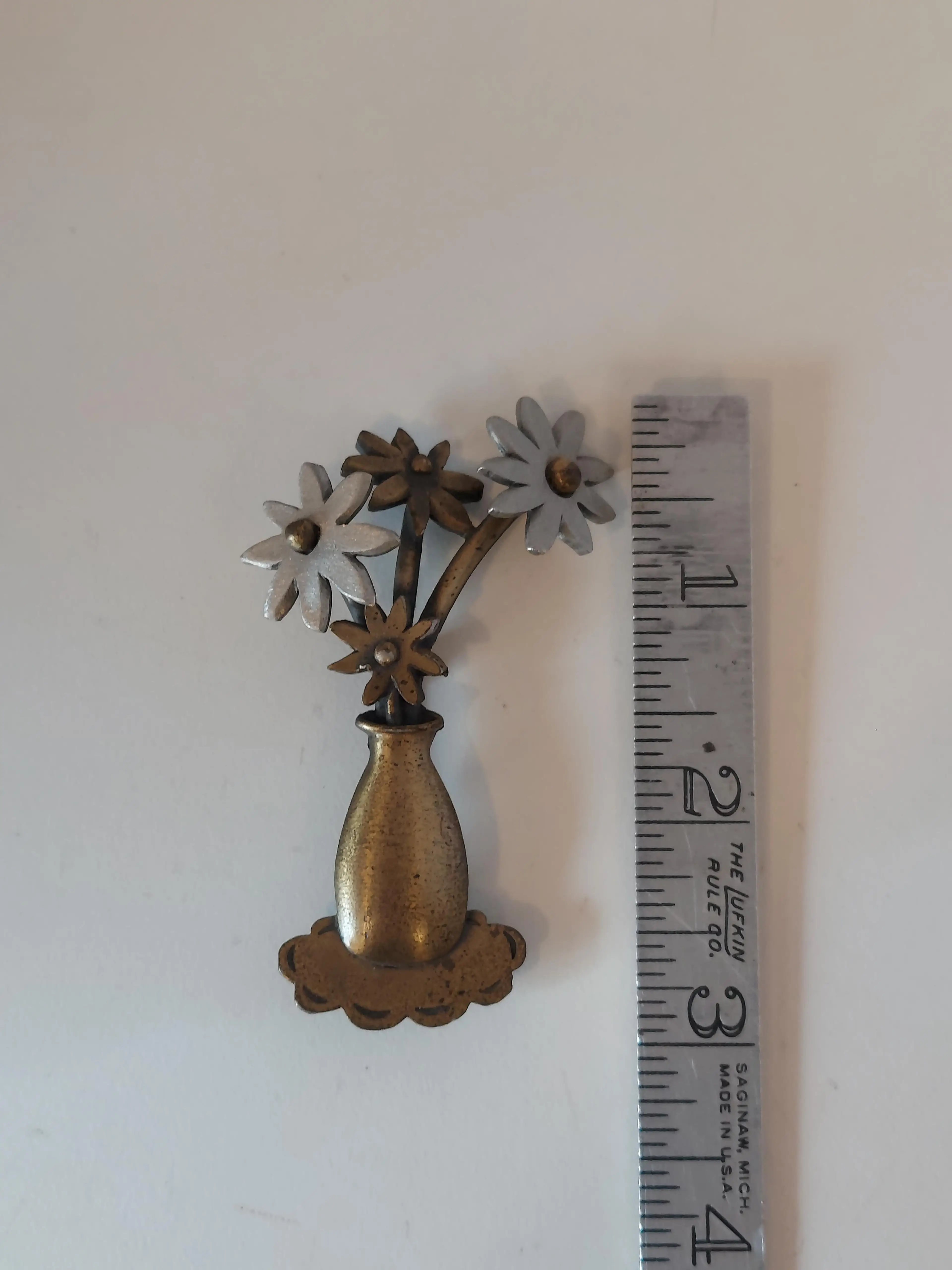 Image 3 of 6