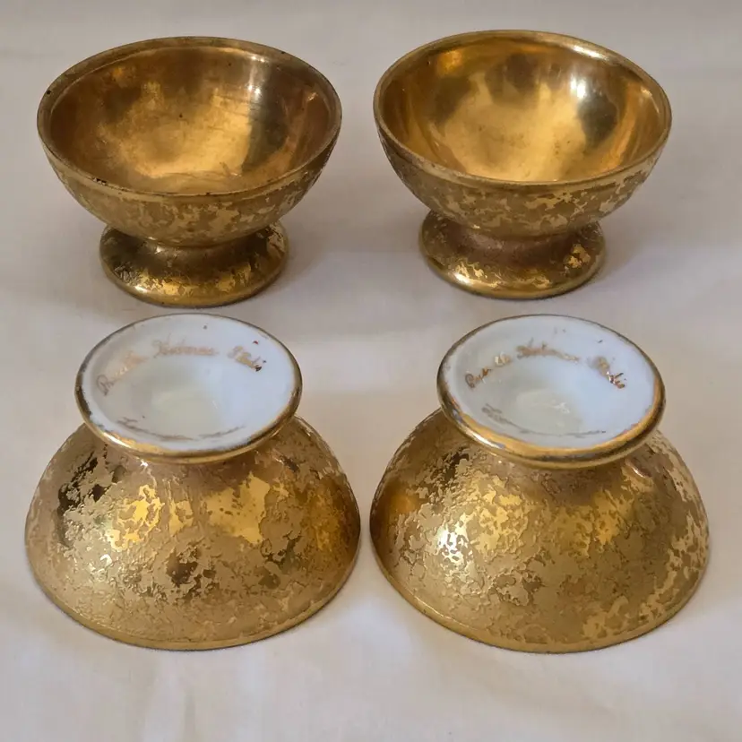 Salt Cellars Hand Decorated Weeping Gold Priscilla Holmes Studio Massachusetts 2¼" Diameter