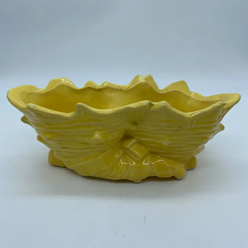 #4921 Vintage Nelson McCoy yellow double shell planter from the 1950s.