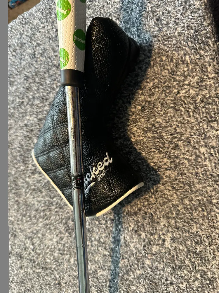 Classic Ping With Stacked Accessories