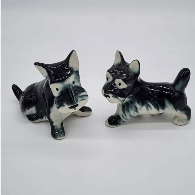 Vintage Scottish Terrier Scotty Dogs Ceramic Figurines Set of 2