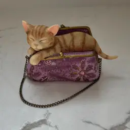 Vintage Kitty Couture Collection Cute Cat Nap-purr