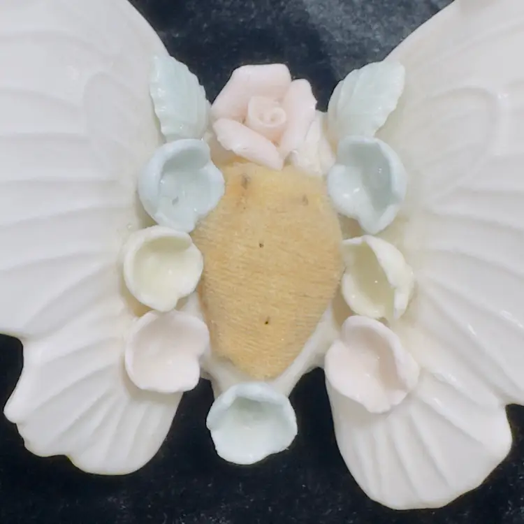 #1275 Vintage Porcelain, Butterfly, Pin Cushion, w Flowrs