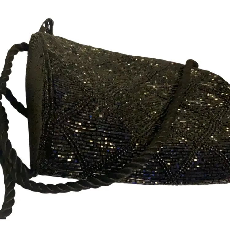 23. Beautiful 7” By 6” By 2.5” Beaded Purse Crossbody Shoulder Bag Evening Bag With 45” Braided Strap With Satin. Lining