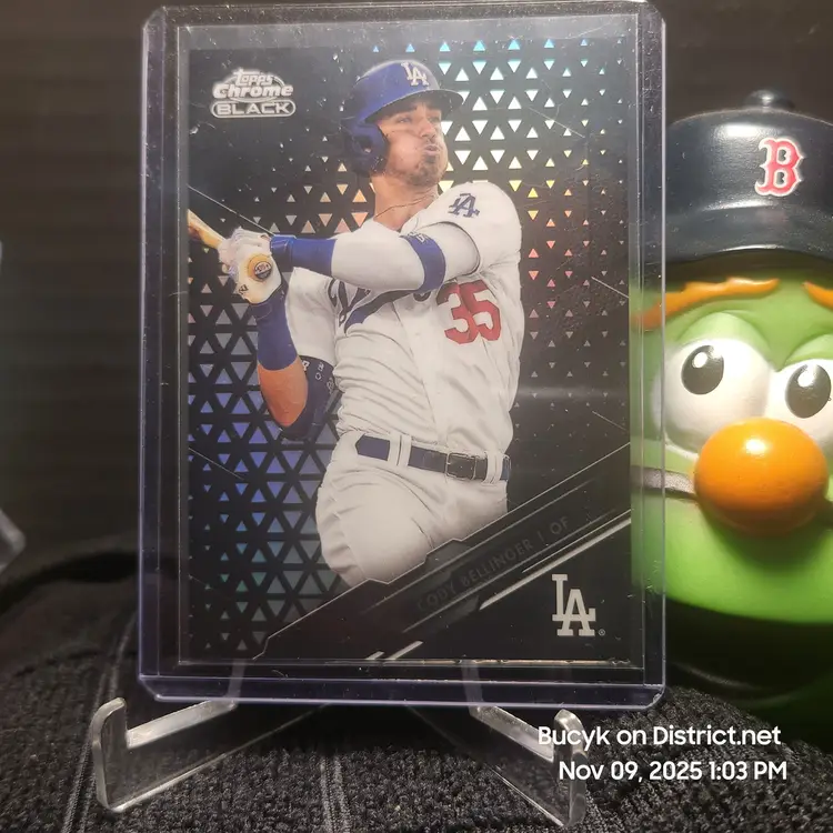 2020 Topps Chrome Black Refractor - Cody Bellinger Los Angeles Dodgers 152/199