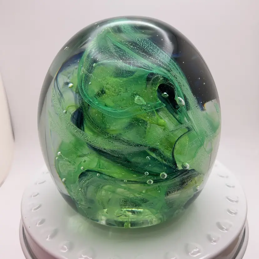 POW3 VTG Kerry Glass Paperweight Ireland Green Swirl Ireland 3” x 3.25”