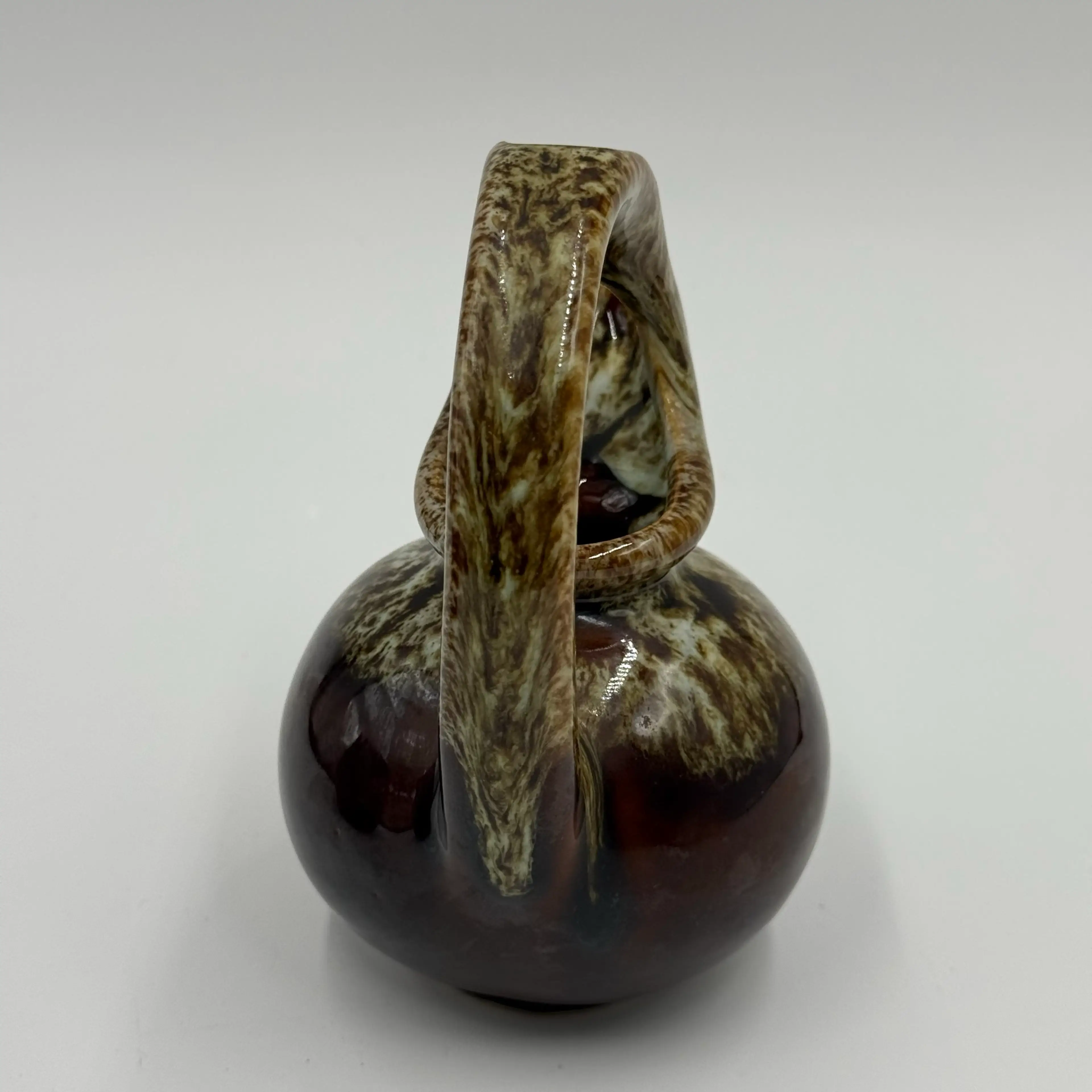 Image 2 of 9