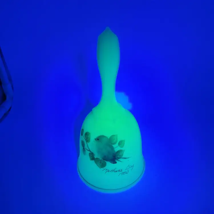 Fenton Custard Glass Hand Painted Mothers Day Bell 1980 By Kay Cunningham