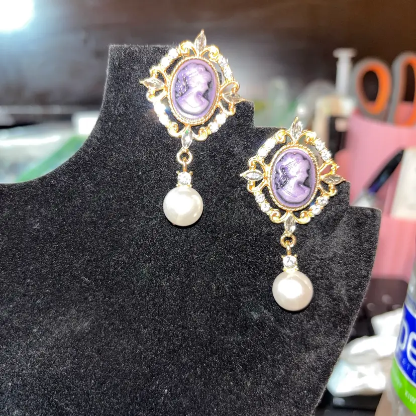 Purple Cameo Stud, Back Earrings On Gold Tone Adorned With Clear Gemstones And A Faux Pearl