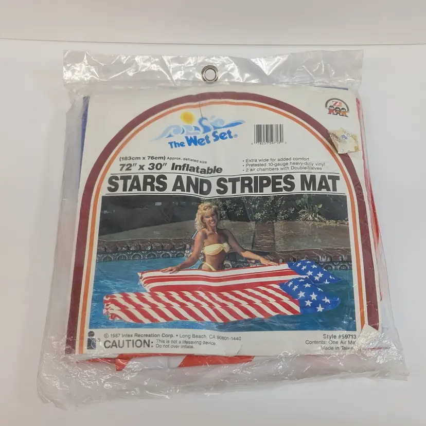 Vintage Intex The Wet Set Stars and Stripes Inflatable Mat 72 x 30” 1987 #59713