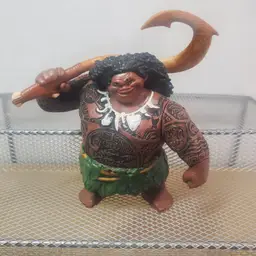 Disney Moana Jakks Pacific Maui DemiGod 4.5" Figure With Magic Fish Hook.