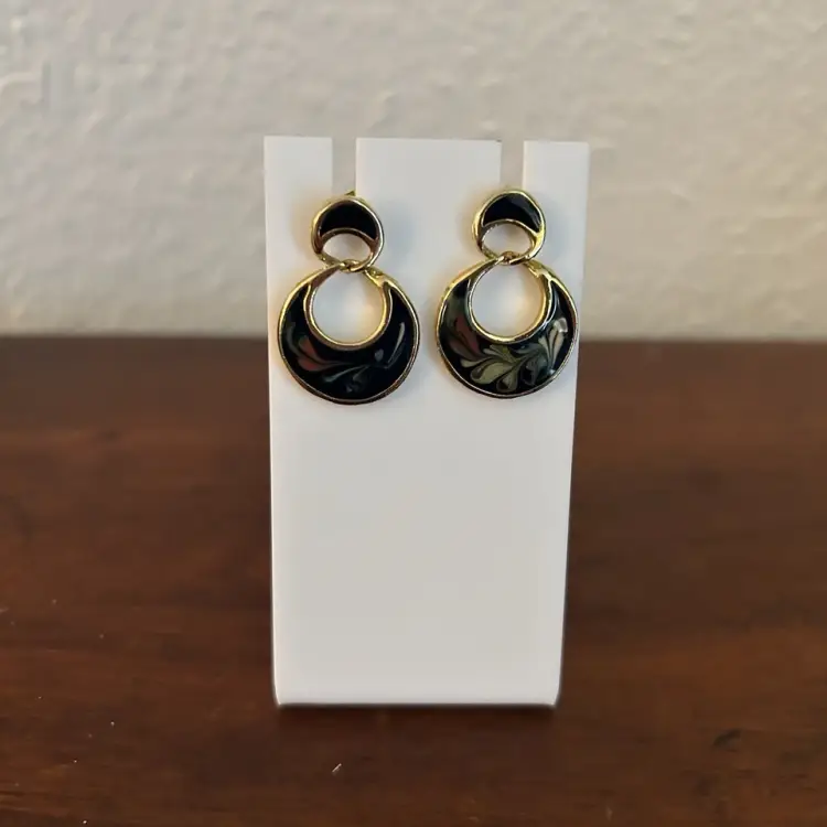 Vintage 1980s Round Swirl Enamel Petite Pierced Earrings