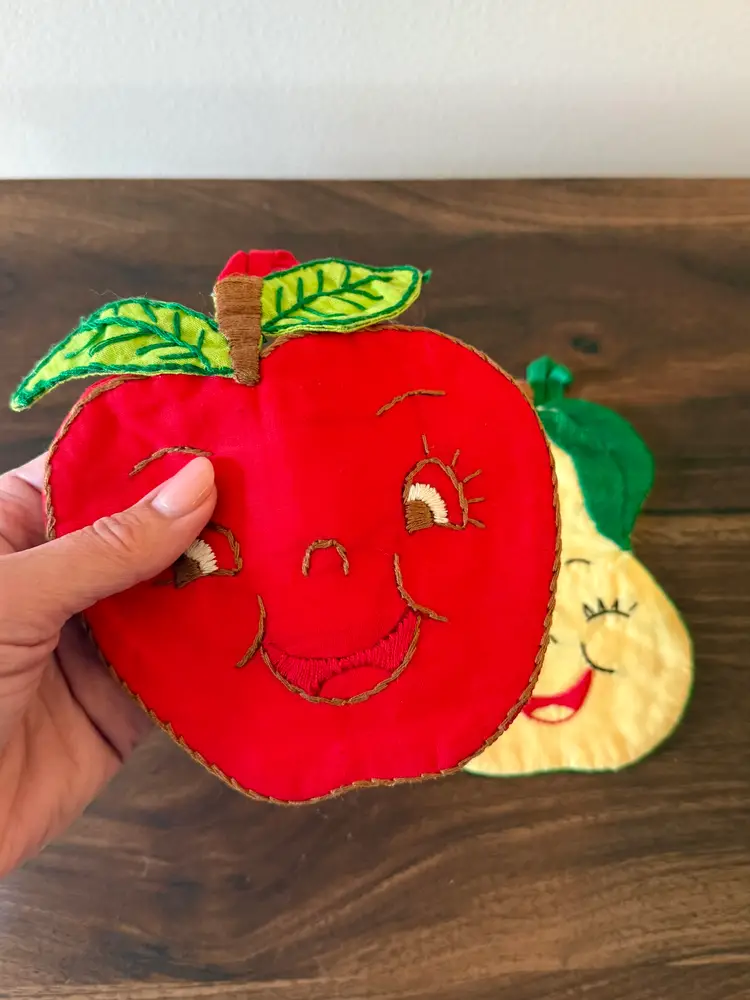 Vintage Handmade Apple & Pear Embroidered Pot Holders – 1950s Kitchen Decor