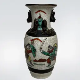 Chinese Nanking crackleware porcelain vase