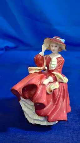 Royal Doulton Wynne HN 3499 Figurine | Vintage Bone China Lady | England