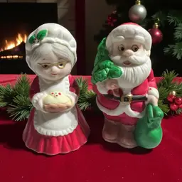 Russ Bisque Santa And Mrs Claus Salt And Pepper Shakers