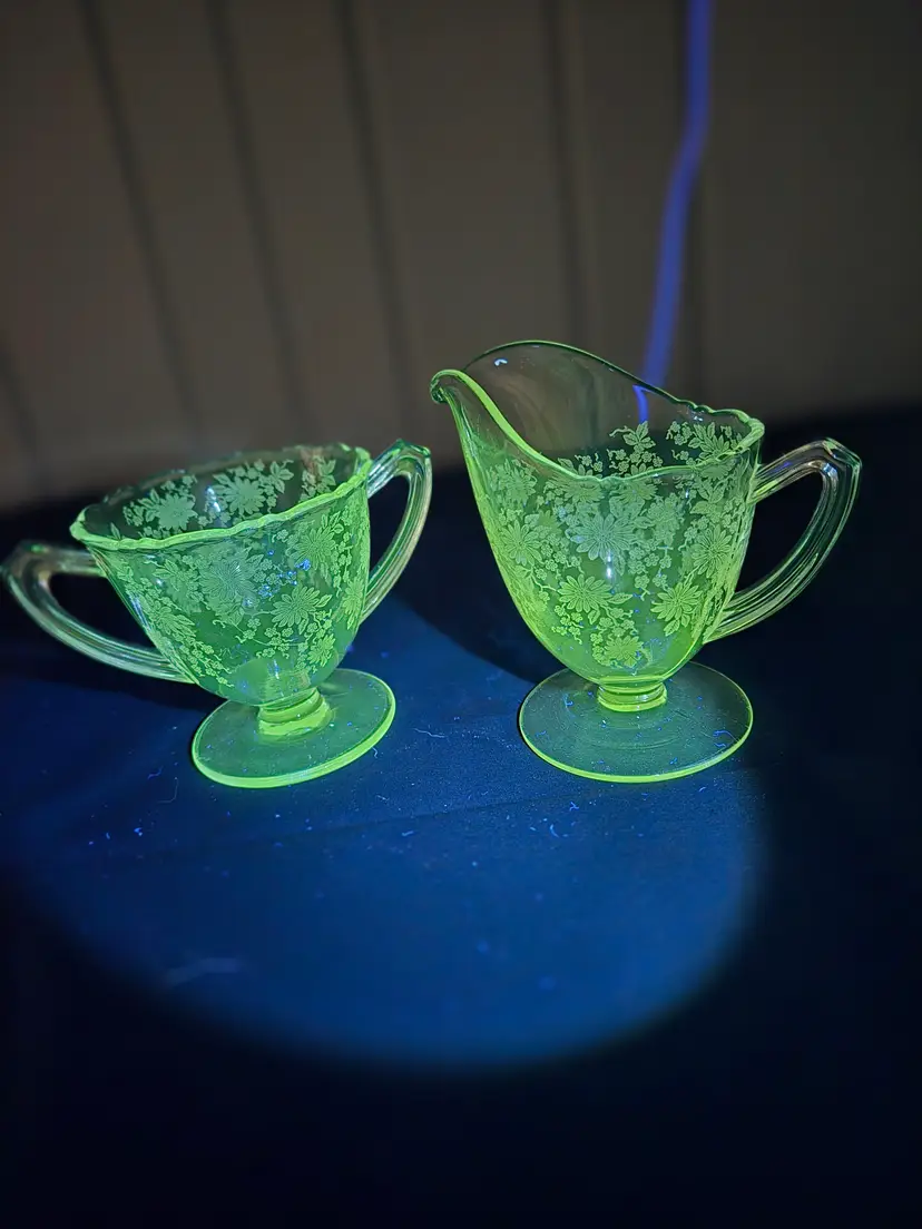 Tiffin -Franiscan Crean & Open Sugar Set