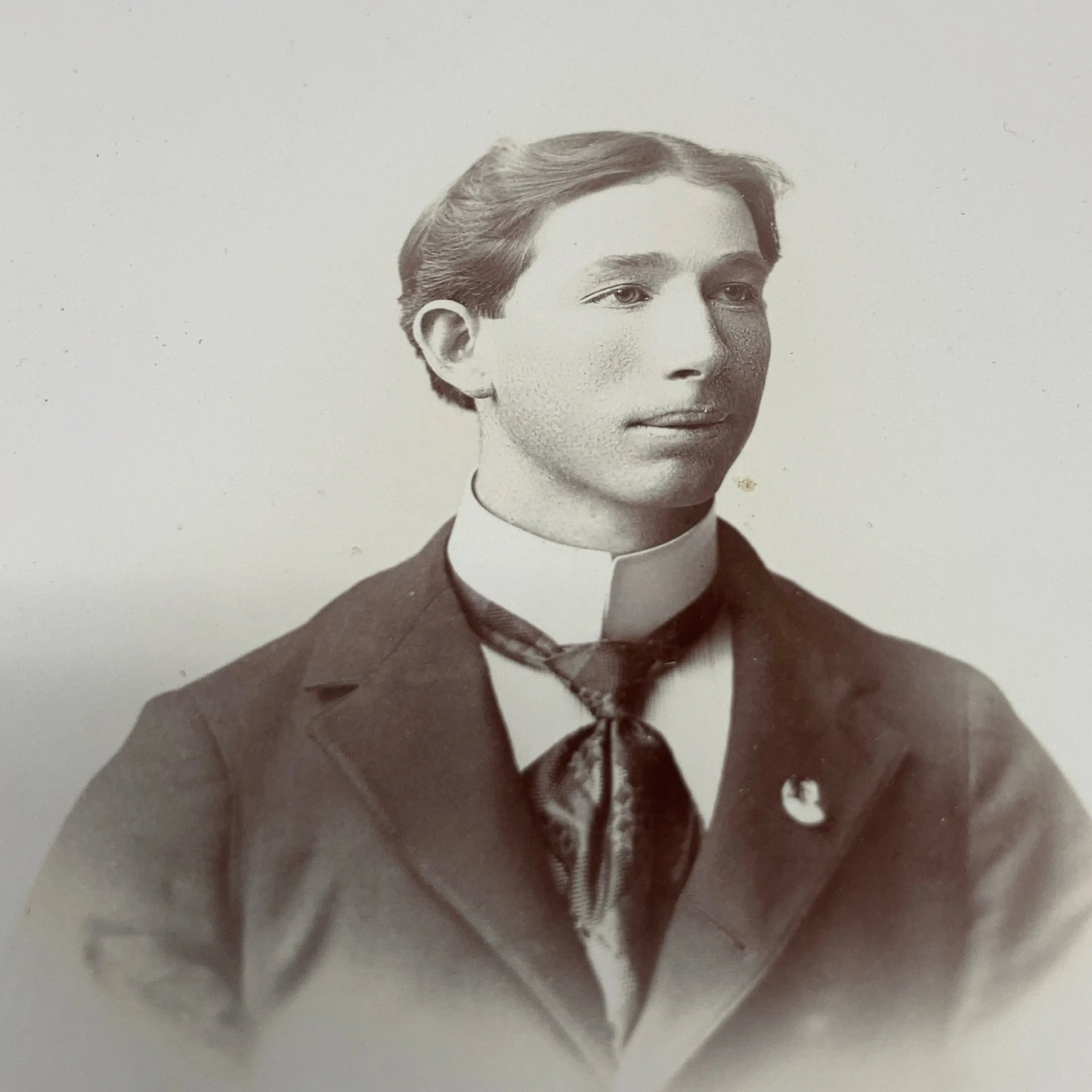Image 1 of 6