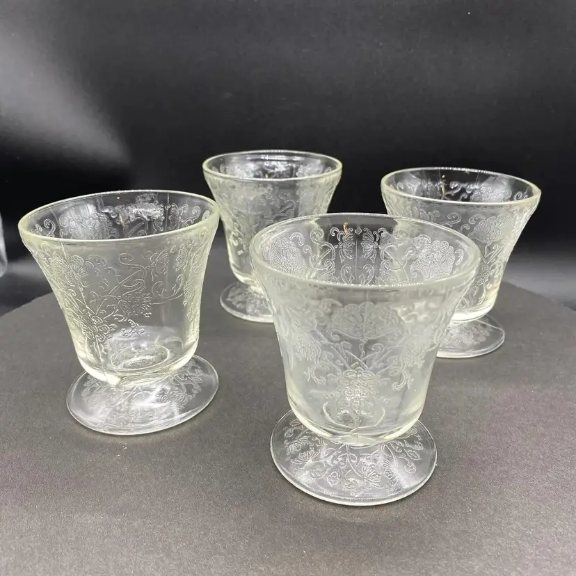 #1307 Hazel Atlas Florentine Footed Pale Yellow Glass Drinkware Set of 4 Vintage