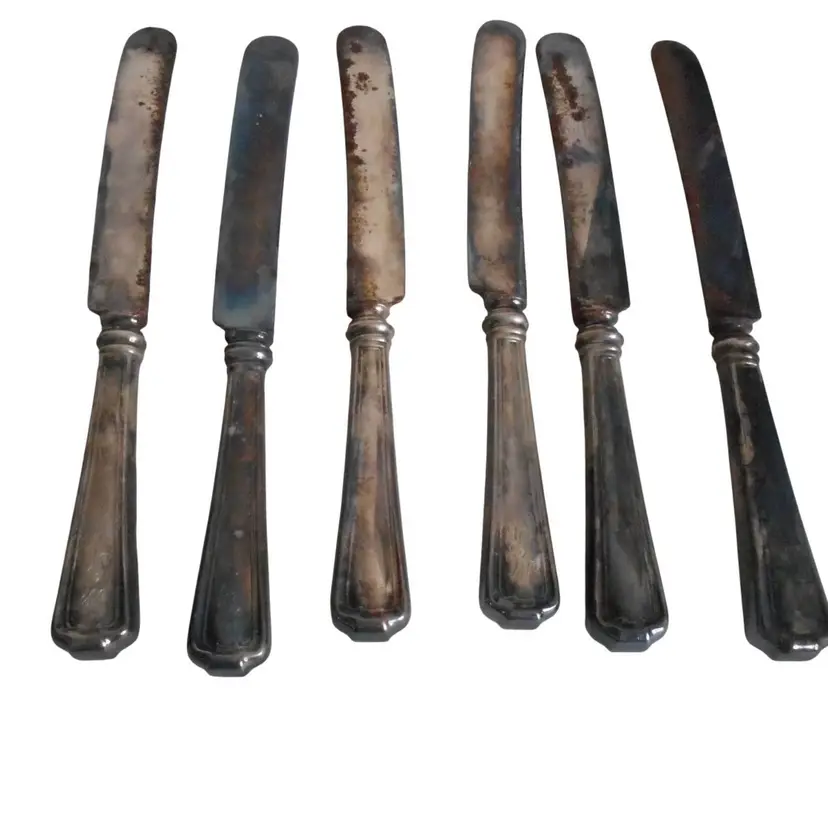 6 c1919 1847 Rogers Bros XS Triple Cromwell Pattern Knives Silver Plate Patina Engraved
