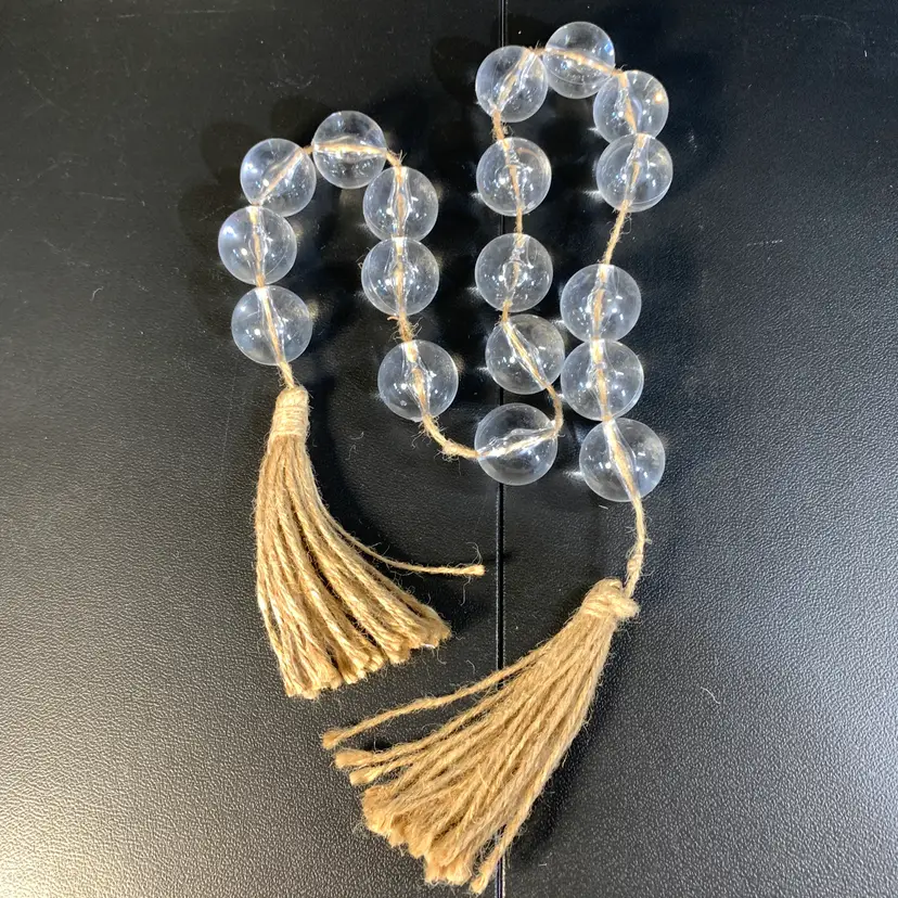 Jute & Acrylic Bead String