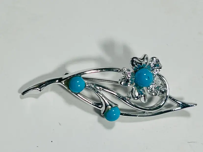 Vintage Sarah Coventry  Silver Tone Brooch Pin Flower Swirl Aqua Blue Beads